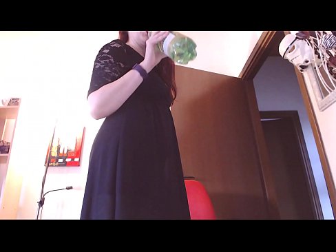 ❤️ Een onderdanige slaaf die houdt van vieze en weelderige slipjes wordt gedwongen te masturberen na het bekijken van deze video! ❤️❌ Quality sex at us nl.porn-milf300.ru ﹏